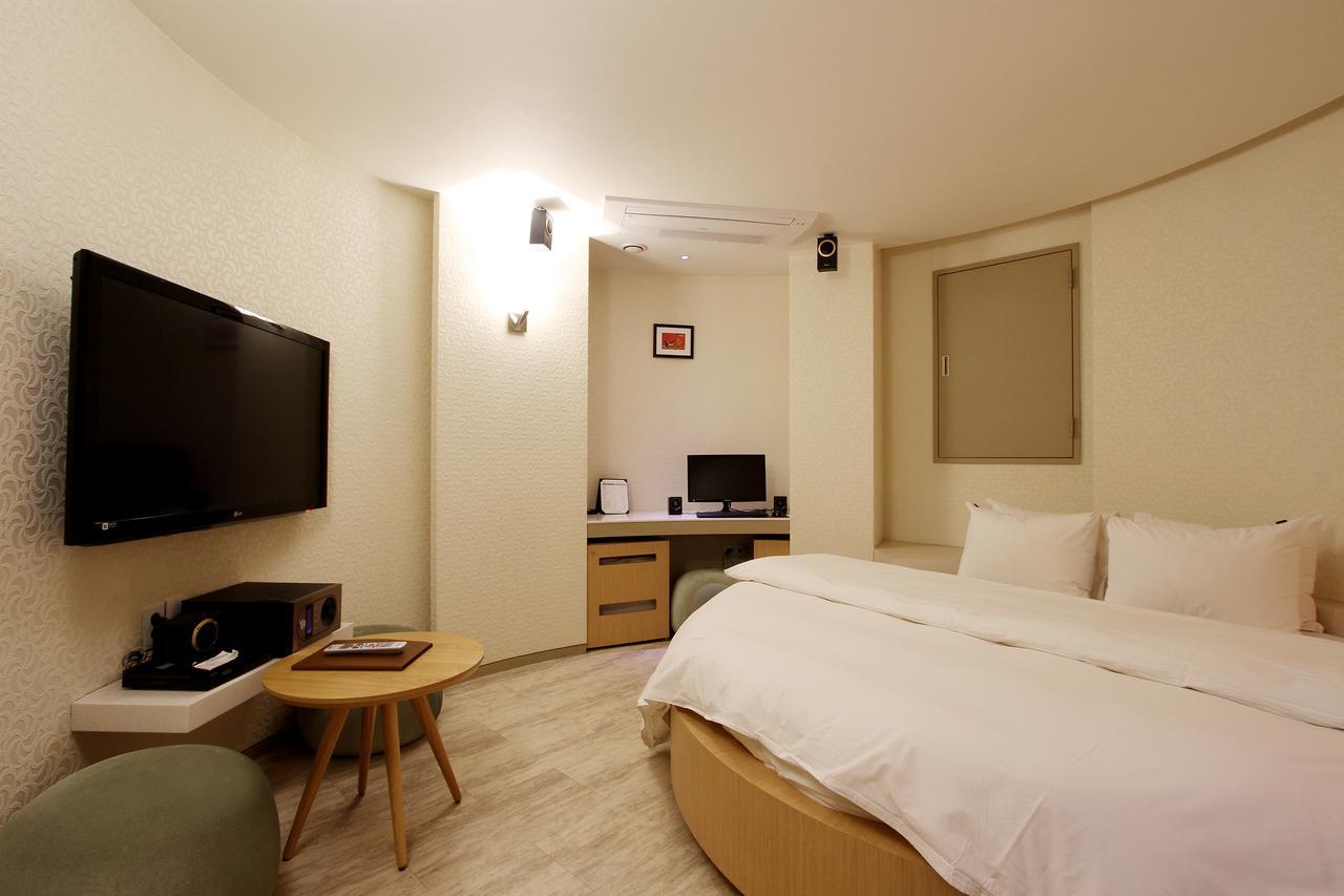 Uijeongbu Latree Hotel Exterior photo
