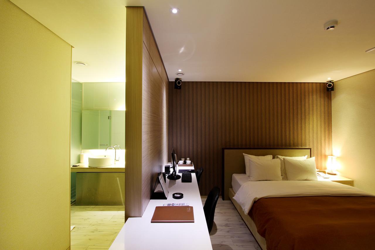 Uijeongbu Latree Hotel Exterior photo