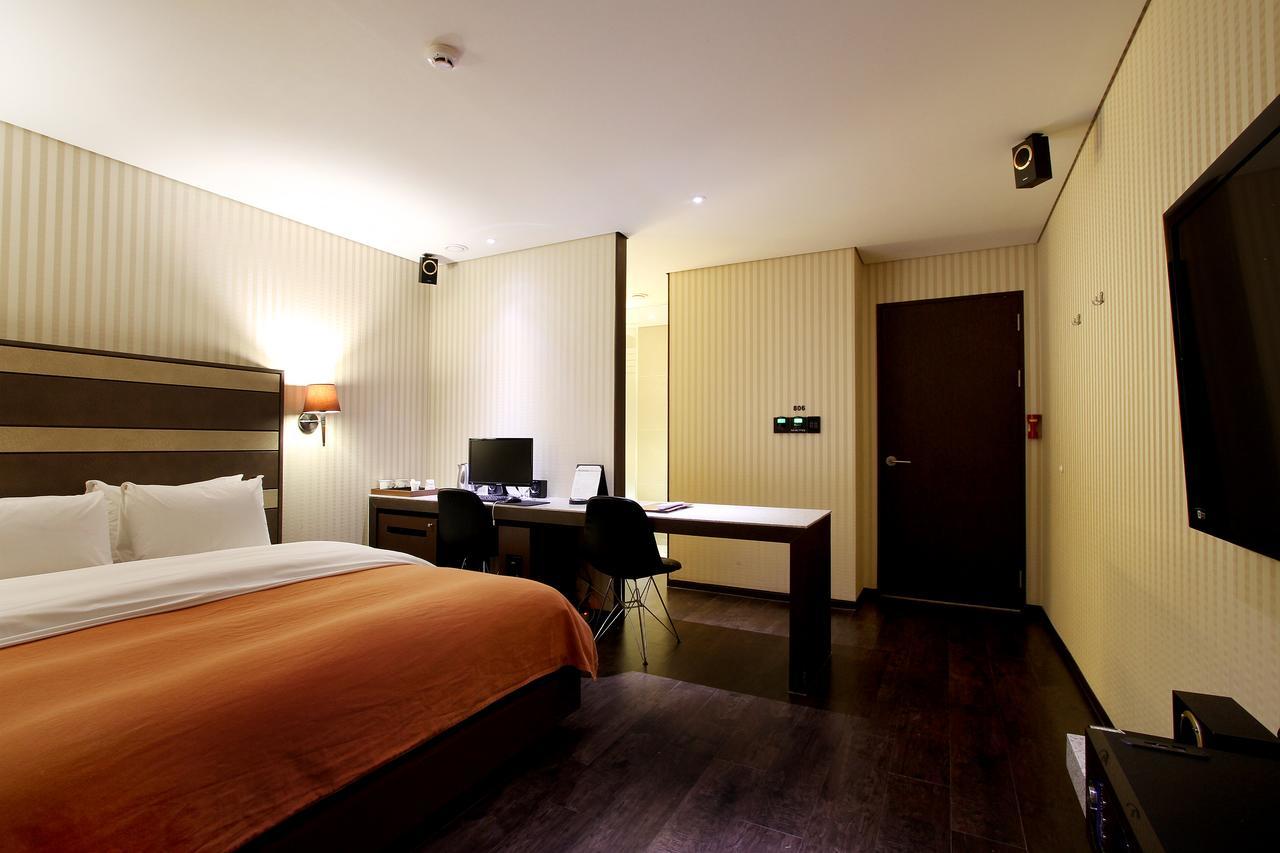 Uijeongbu Latree Hotel Exterior photo