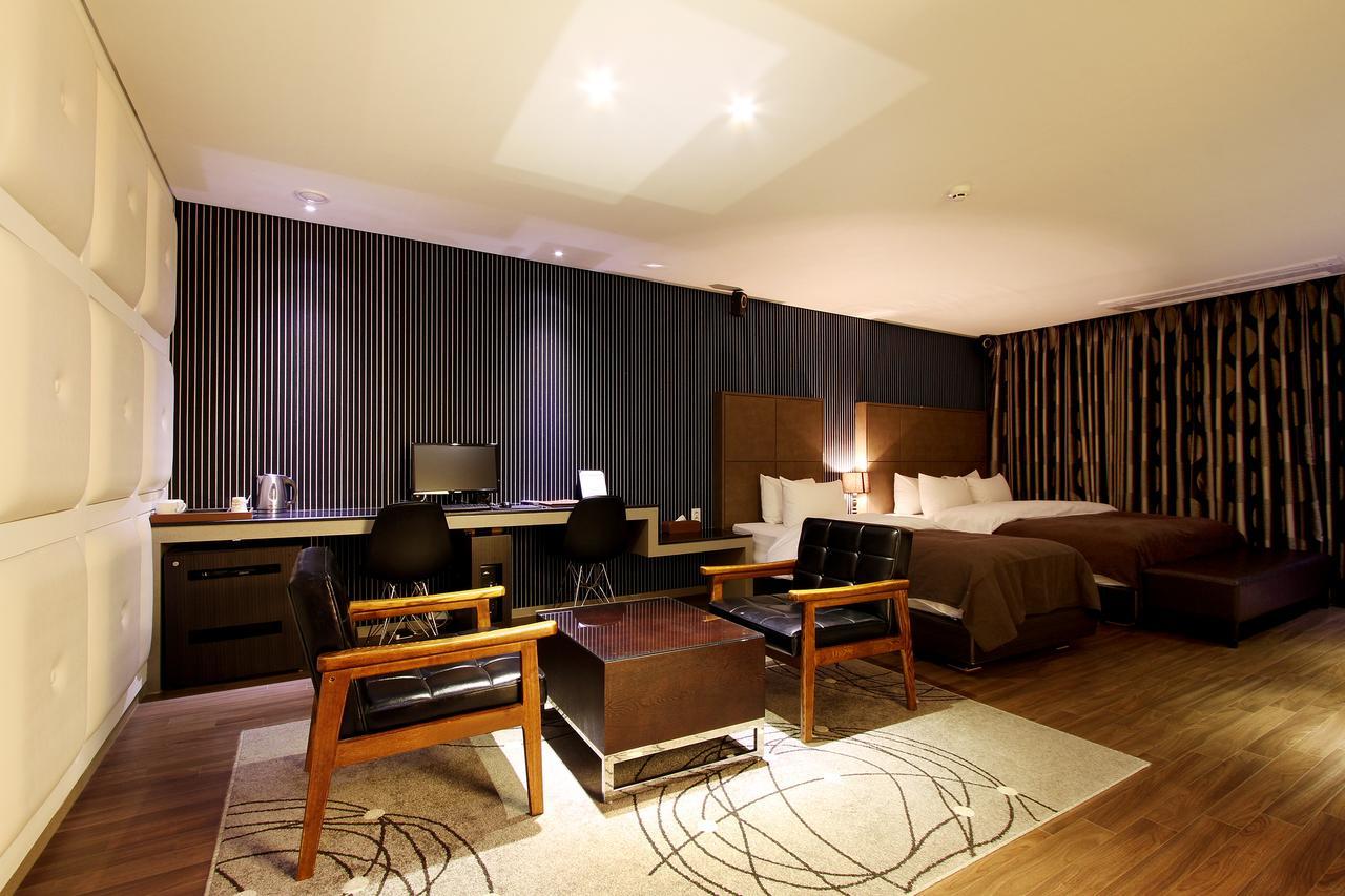 Uijeongbu Latree Hotel Exterior photo